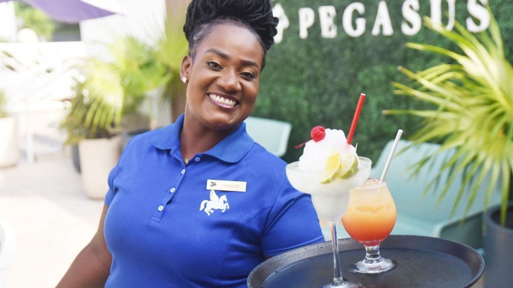 Jamaica Pegasus Pool Bar & Lounge